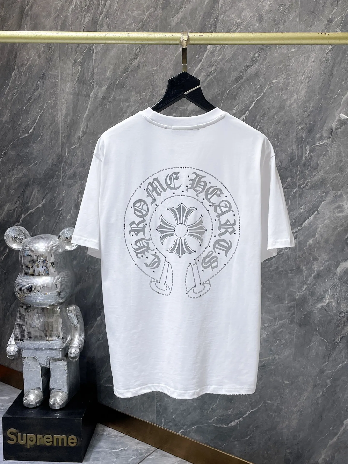 P170 New for summer Chrome Hearts 25ss Engraved film hot diamond version High gram weight environmentally friendly high-quality top fabric 280g Heavy hot diamond horseshoe Sanskrit letter cross short sleeves counter synchronization 1:1 replica version Recommended color: black white Size: S, M, L, XL